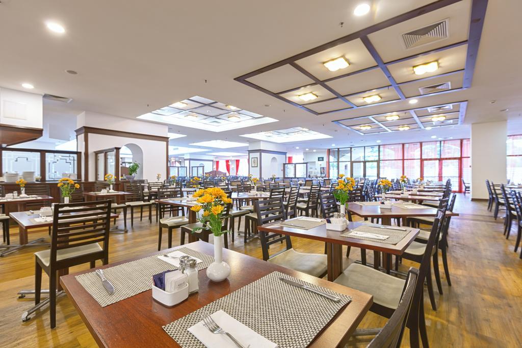 Melia Grand Hermitage All Inclusive Golden Sands Esterno foto Restaurant